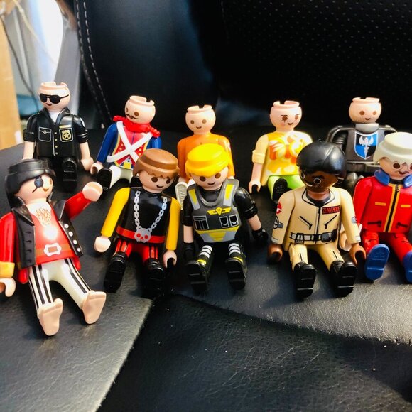 Lot of 32 Playmobil Figures – Adults, Kids, and Bonus Custom Parts – Mix & Match - Picture 6 of 7